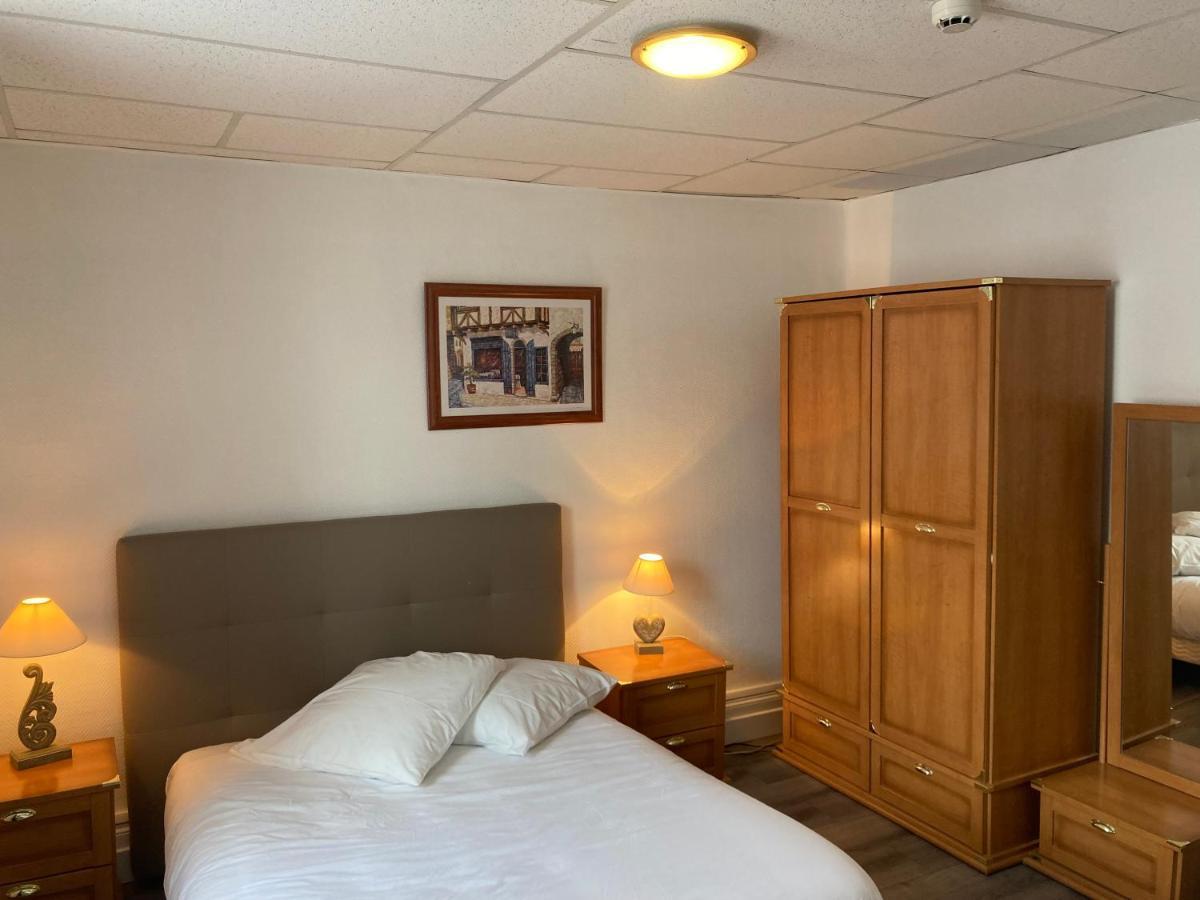 Aigle D'Or Otel Thiers Dış mekan fotoğraf